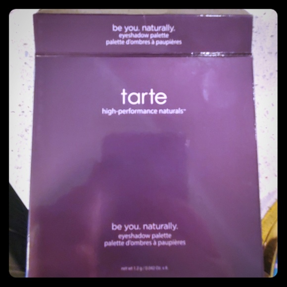 Eye shadow - Picture 1 of 3